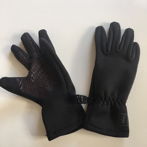 REI Accessories Gently Used Girls Xs 67 Rei Thin Glove Liner Poshmark